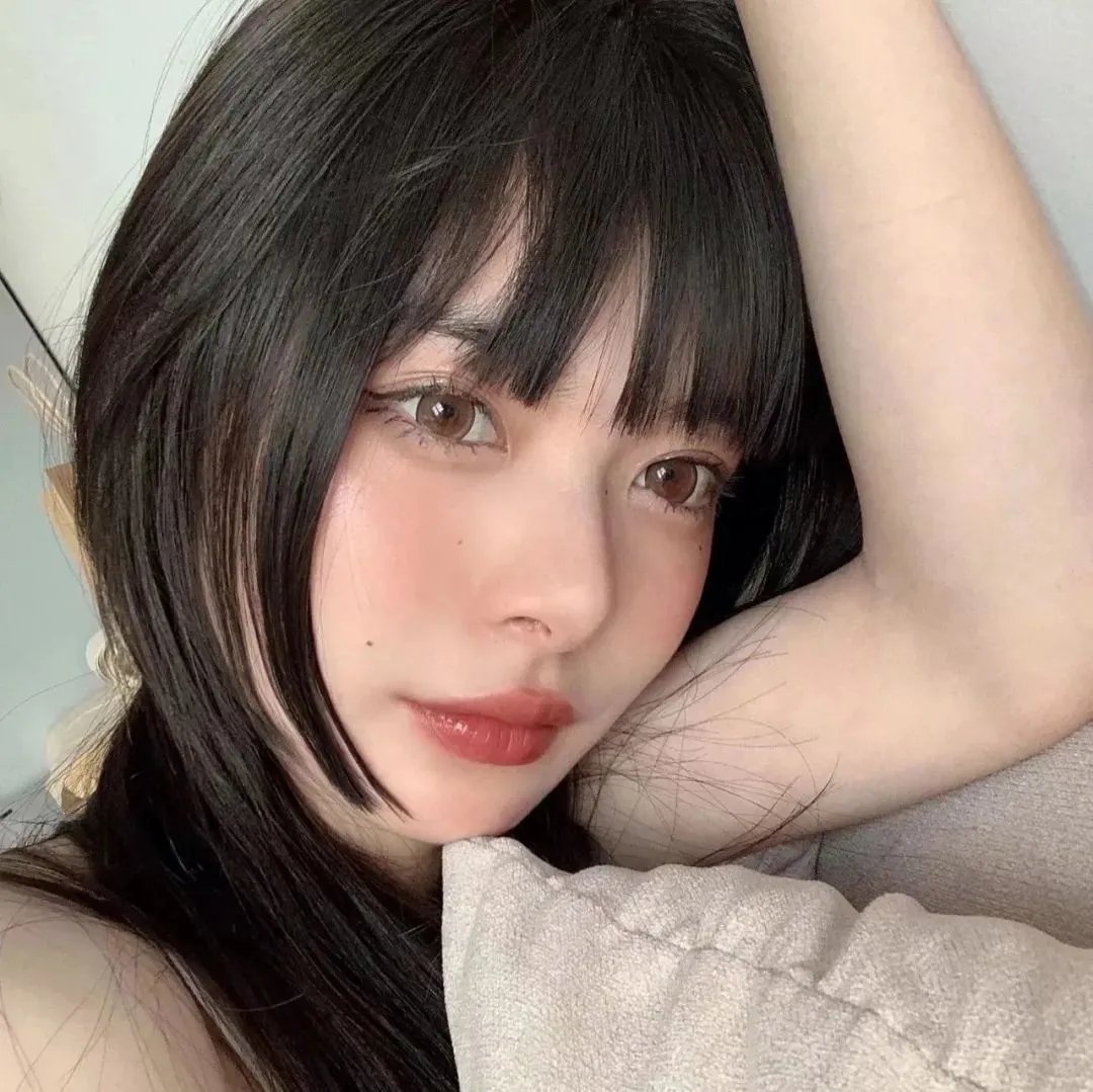 给女人的爱 海报